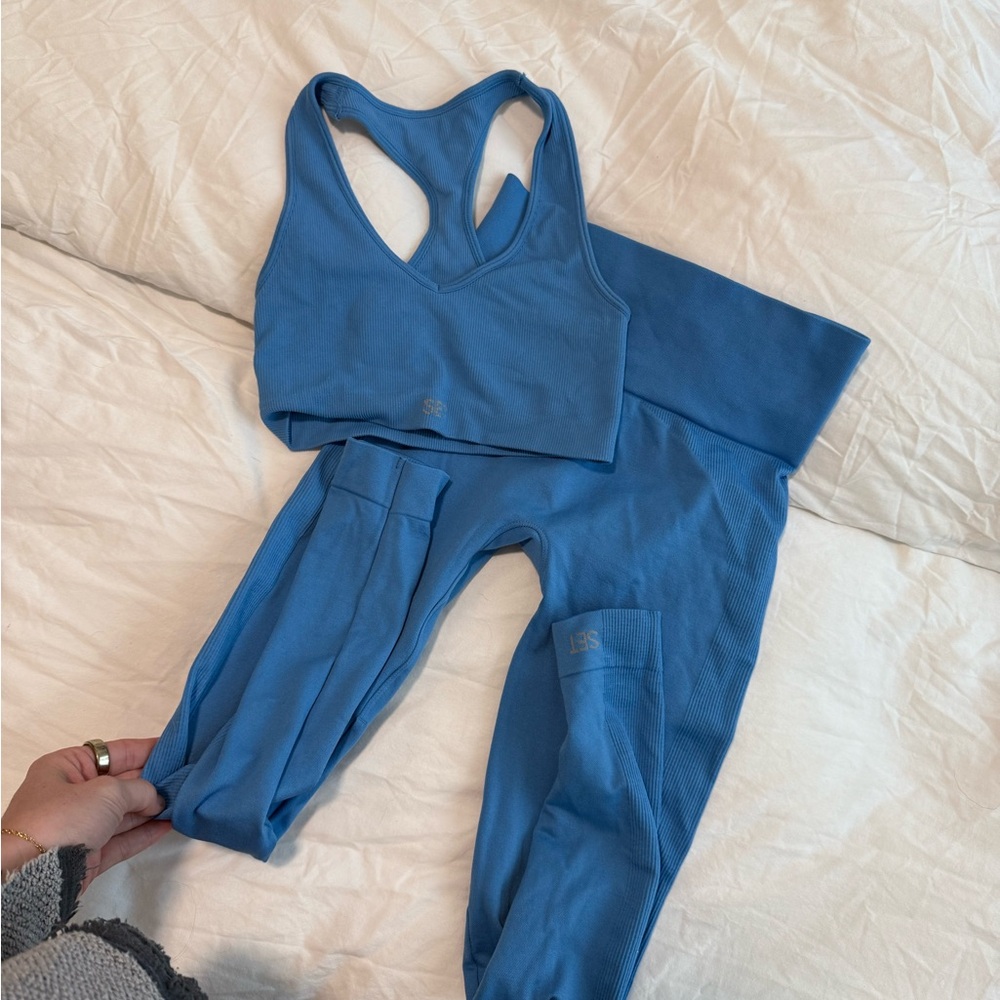Set active Sports Bra and Leggings Set
